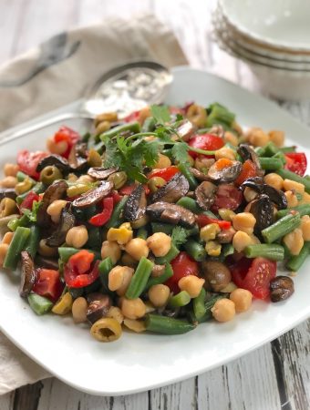 Chickpeas and Green Beans with Balsamic Mushrooms