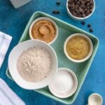 Chocolate chip blondies ingredients