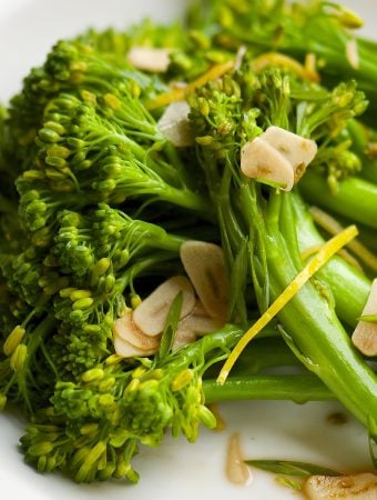 Lemon Garlic Broccolini