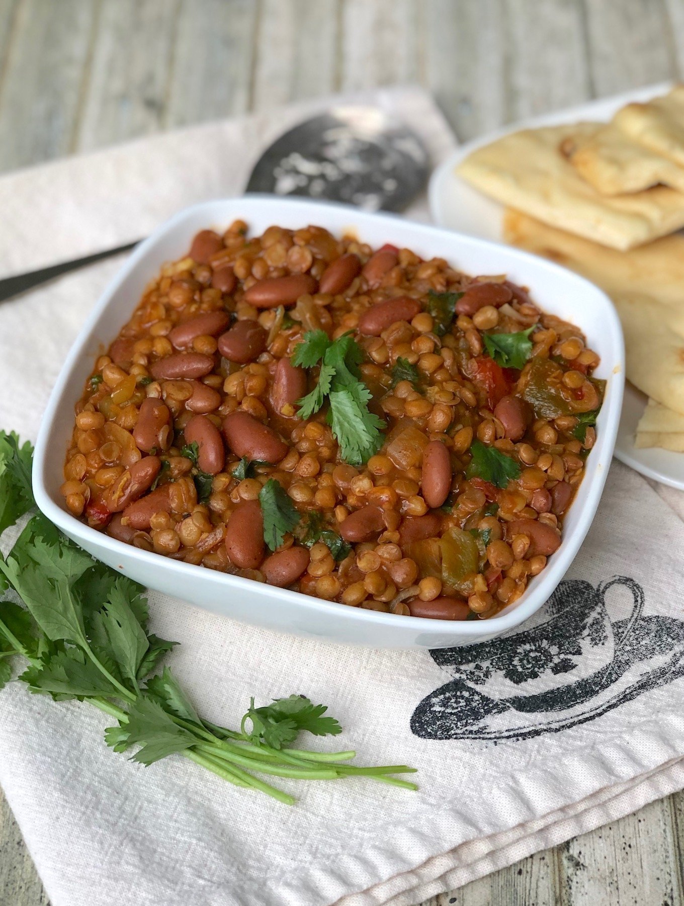 Easy Lentil and Kidney Bean Curry