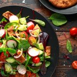 Fattoush Salad (Middle Eastern Pita Bread Salad)
