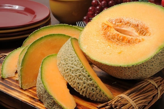 Cantaloupe sliced 