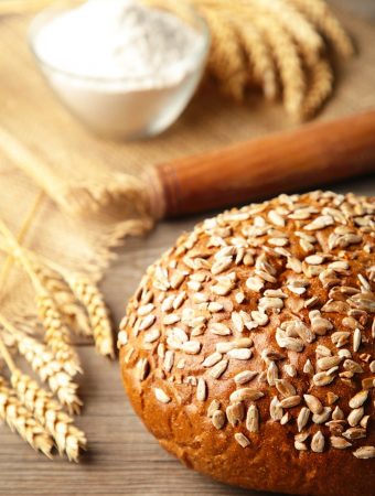Whole grain bread with sunflower seeds