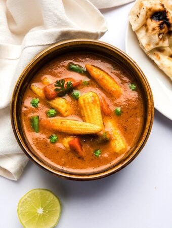 Baby corn masala with green peas and green beans